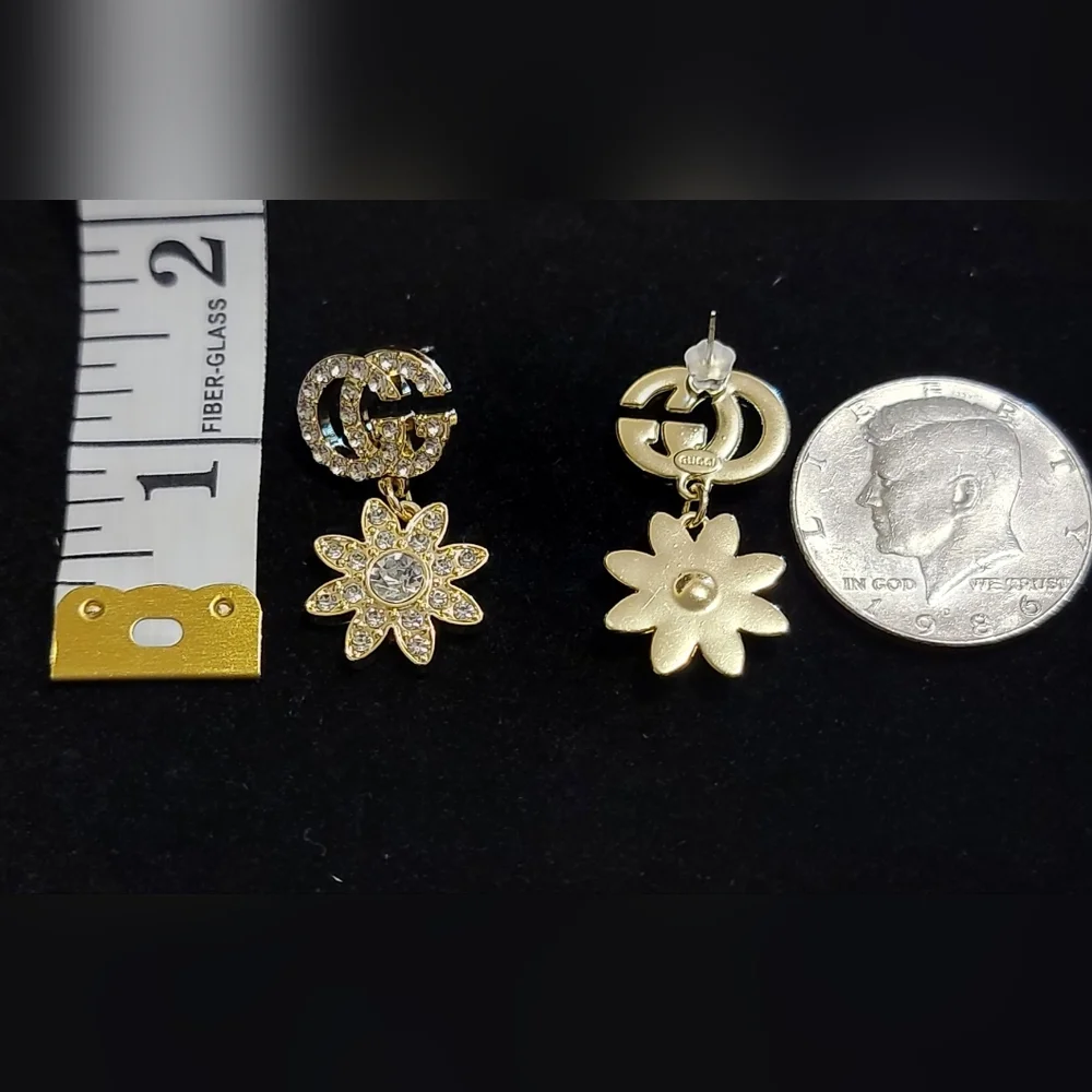 GUCCI‎ 100% Authentic upcycled  GG FLOWER DROPPED EAR RINGS
